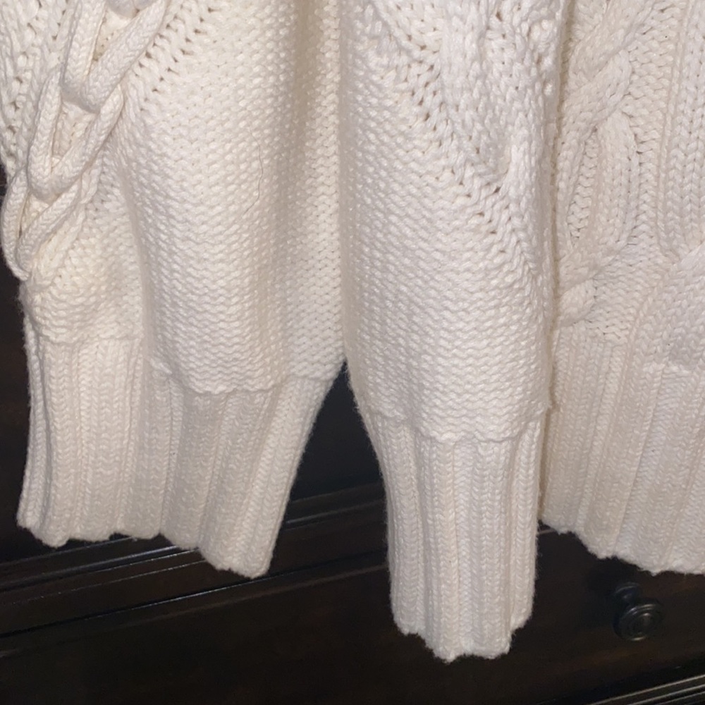 Oversized Cable Crew Sweater NWOT - Picture 9 of 10